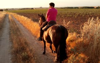 rutas a caballo niños
